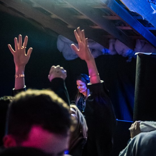 LUNDY — crowd shot